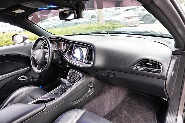 Used 2017 Gray Dodge 392 Hemi Scat Pack Shaker image 9