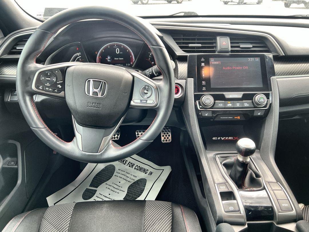 Used 2017 Lunar Silver Metallic Honda Si image 10