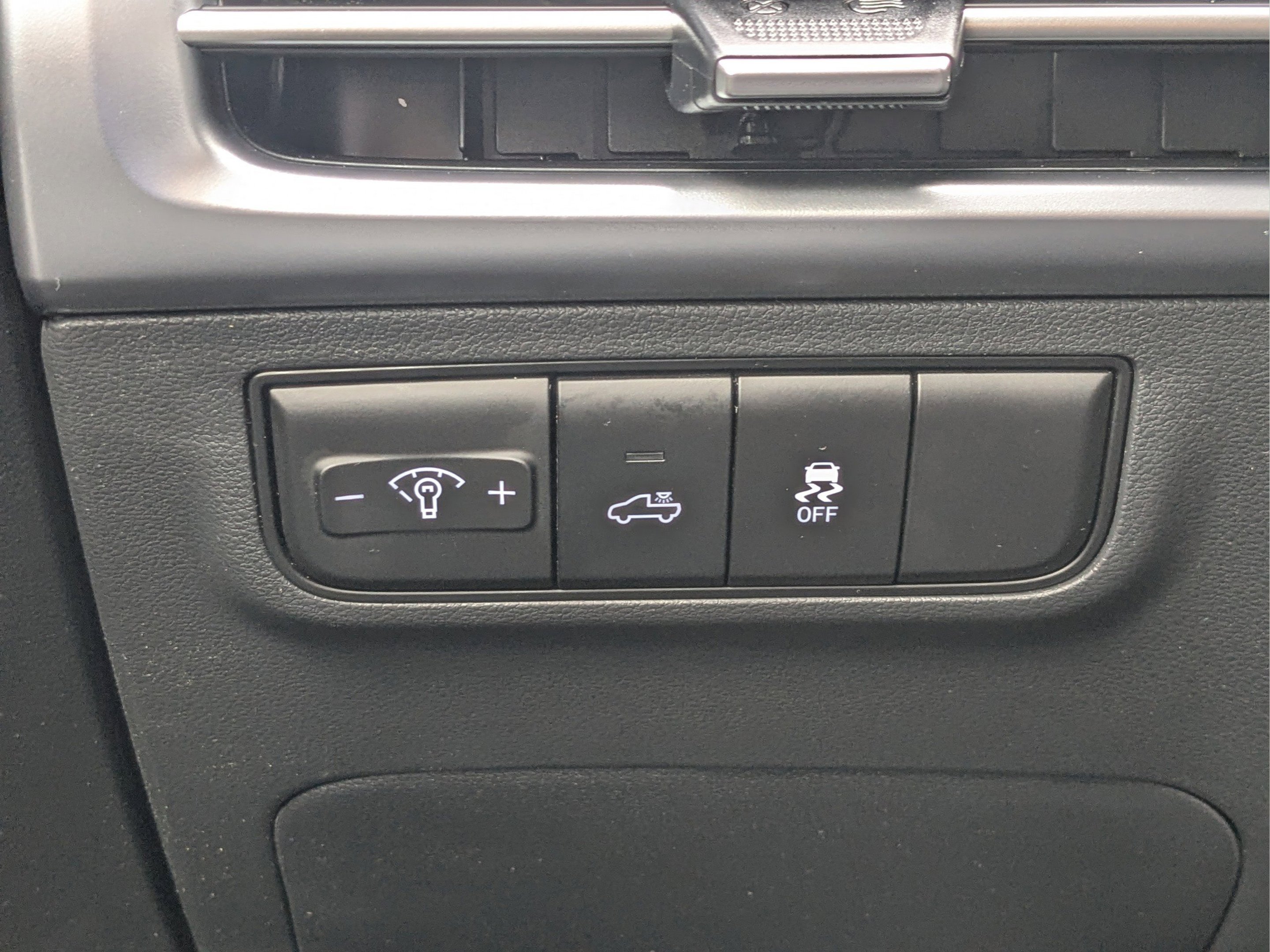 New 2026 Hampton Gray Hyundai SEL AWD image 26