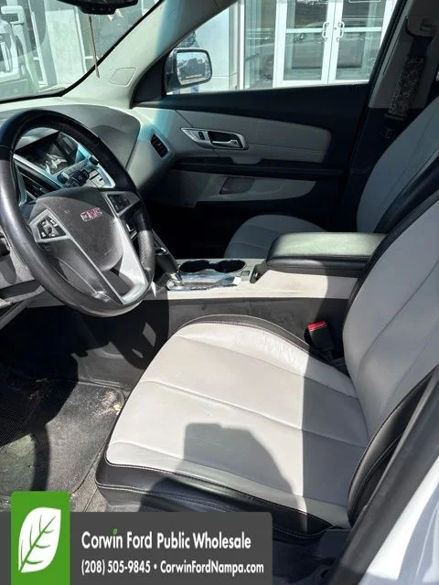 Used 2017 White GMC SLT image 11