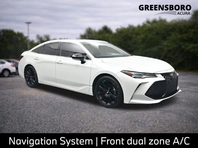 Used 2019 Pearl Toyota Touring image 1