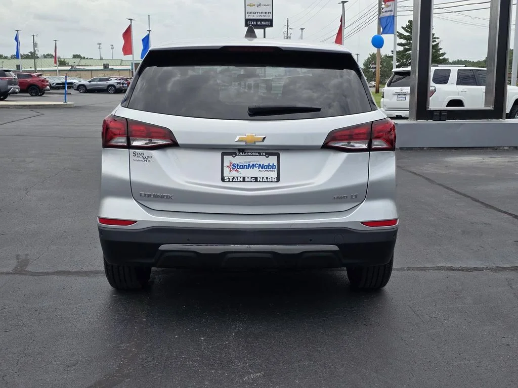Used 2022 Silver Ice Metallic Chevrolet LT image 6