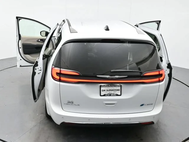 Used 2024 Bright White Clea Chrysler Hybrid Select image 42