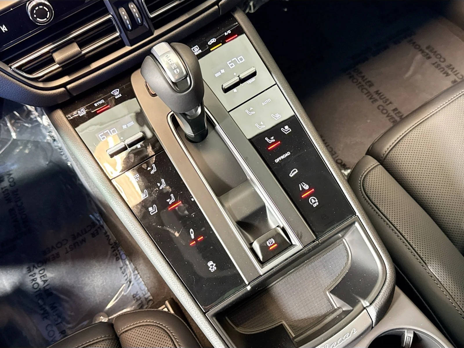 Used 2026 Chalk Porsche T image 18