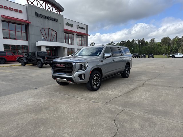 2024 GMC Yukon 4WD AT4's photo