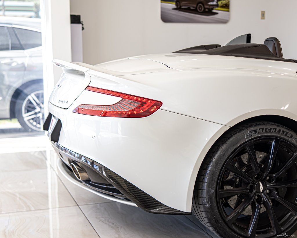 Used 2016 White Aston Martin Volante image 12