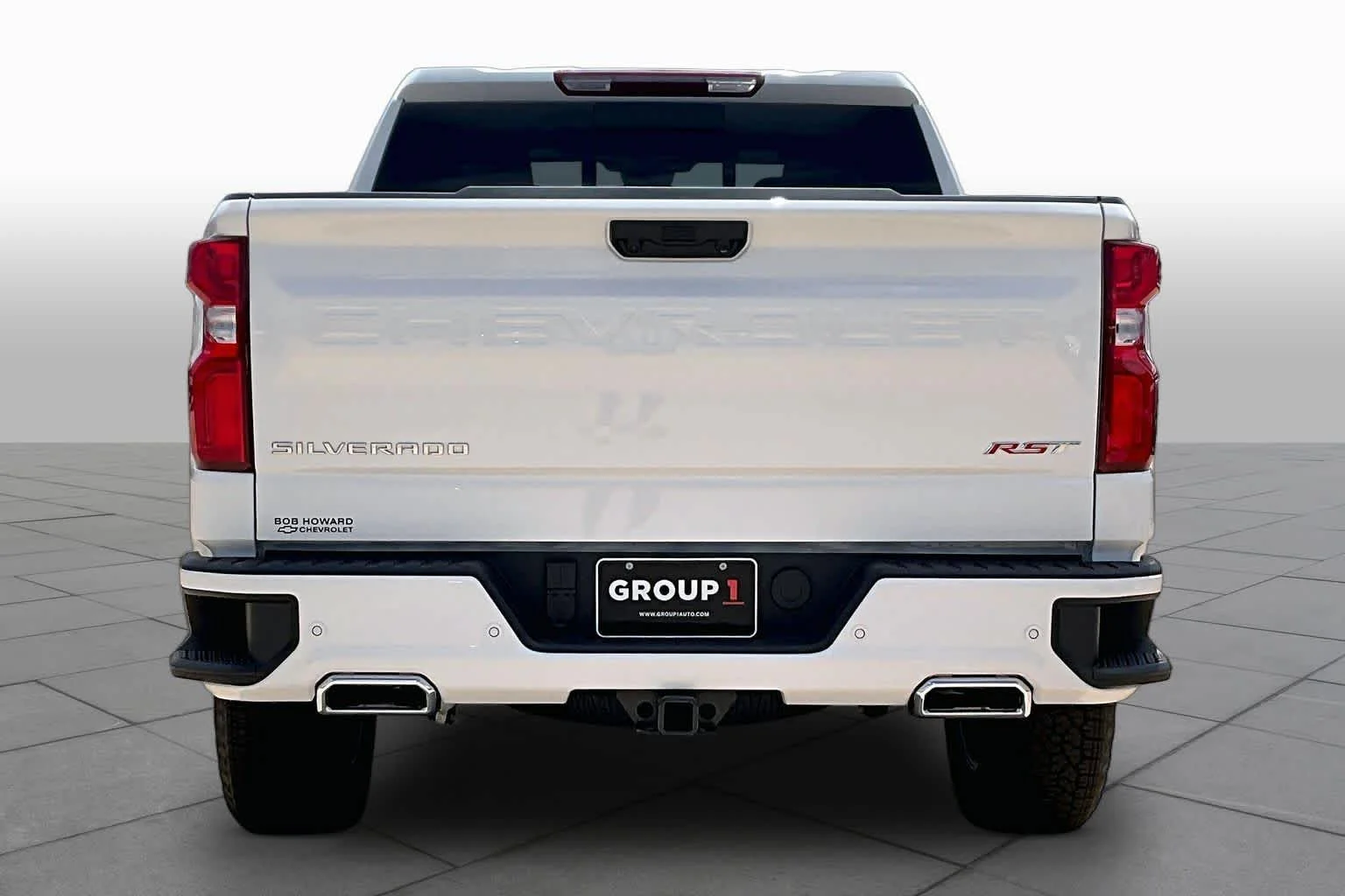 New 2026 Summit White Chevrolet RST image 4