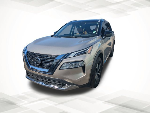 Used 2021 Gold Nissan Platinum image 3