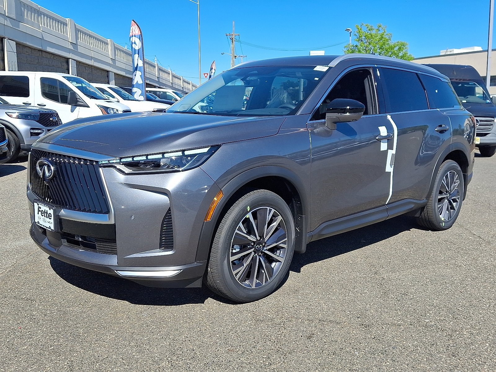 2027 INFINITI QX60's photo