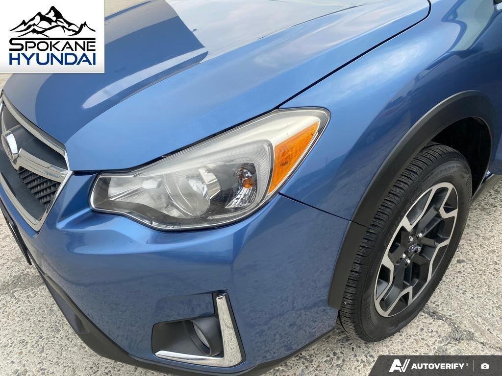 Used 2016 Quartz Blue Pearl Subaru Limited image 11