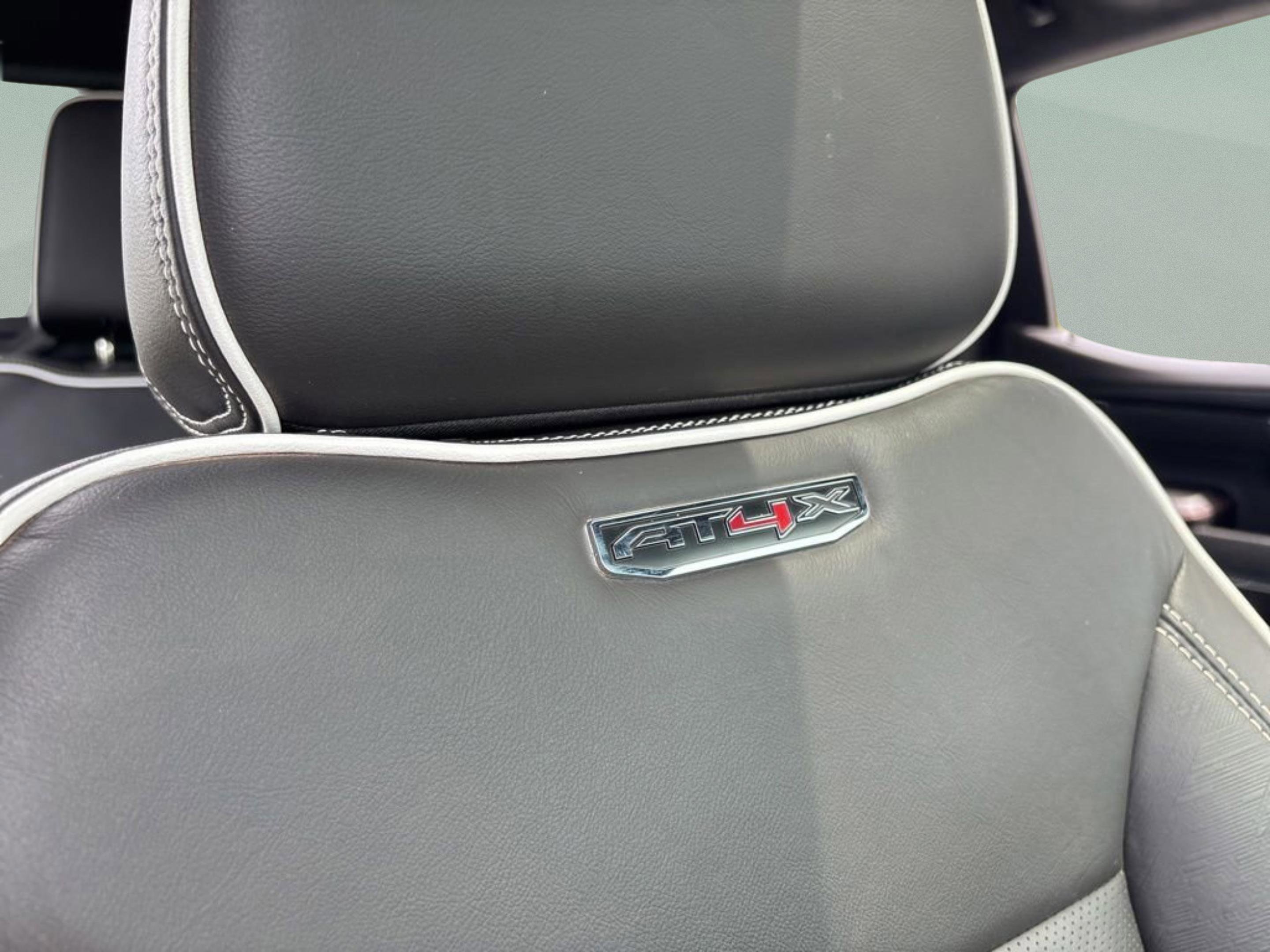 2024 GMC Sierra 1500 AT4X - Photo 23