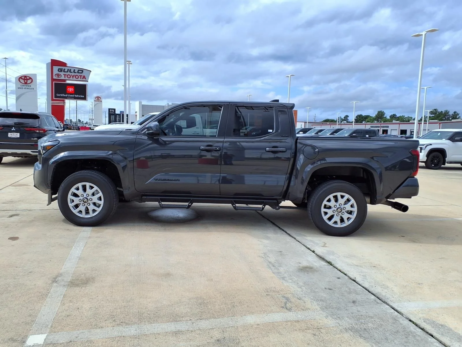 Certified Used 2026  Toyota SR5 image 9