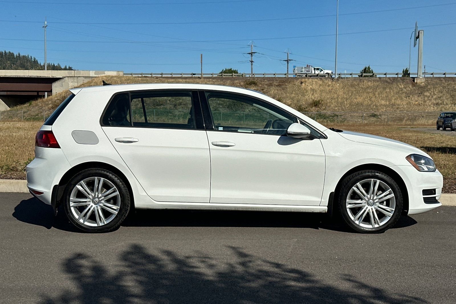 3VW217AU7GM031881