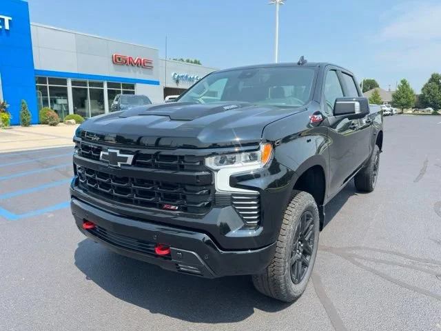 2026 Chevrolet Silverado 1500 LT Trail Boss - Photo 2