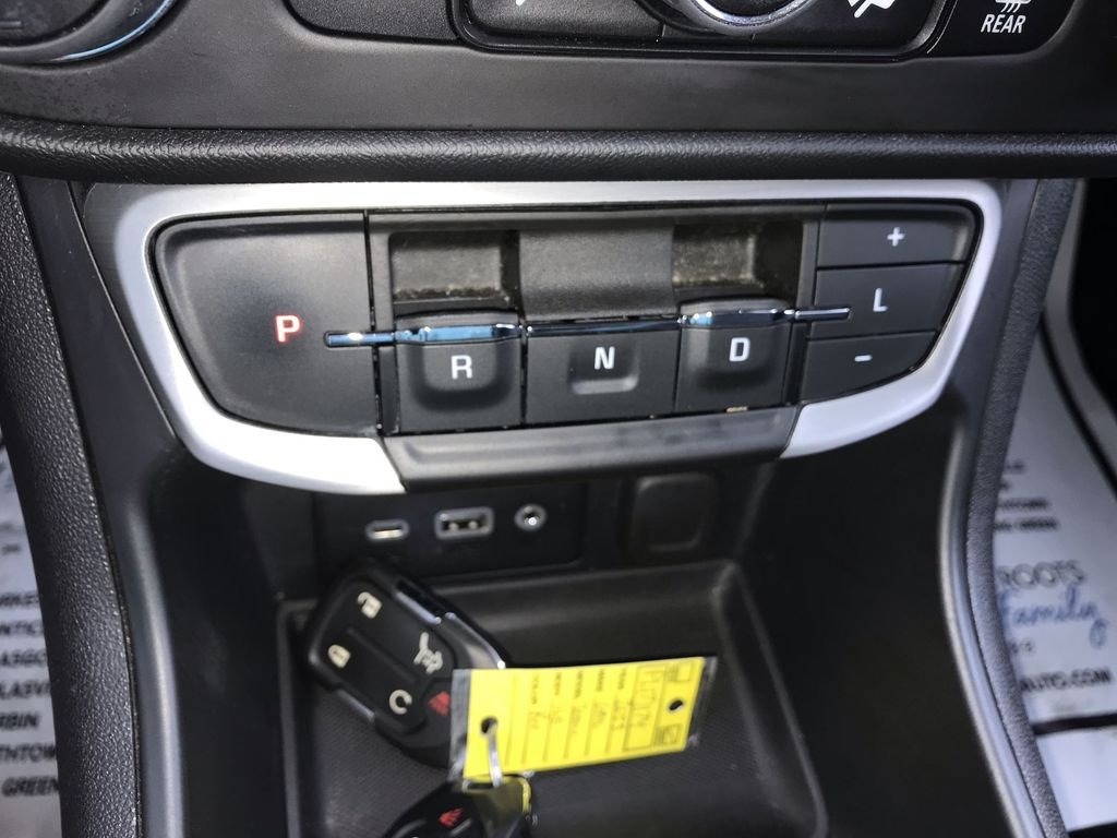 Used 2023 Red GMC SLE image 19