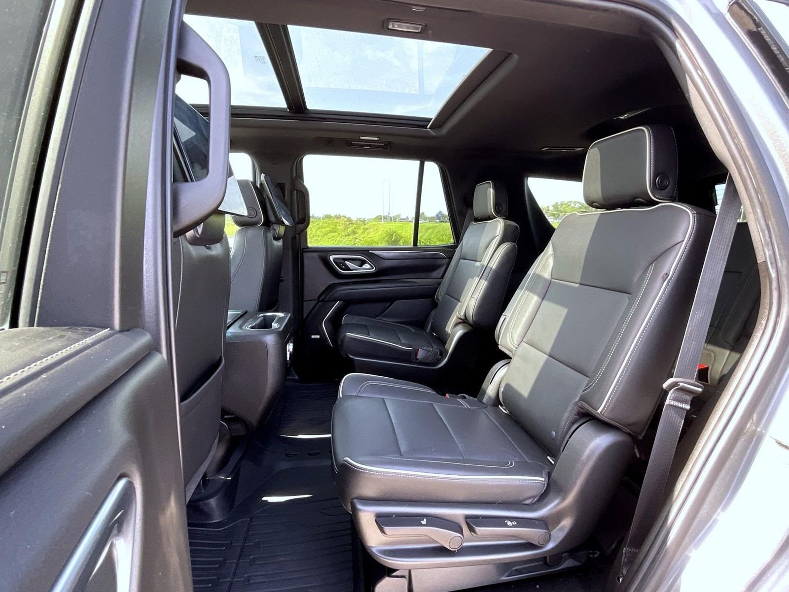 Used 2021 Gray GMC SLT image 19
