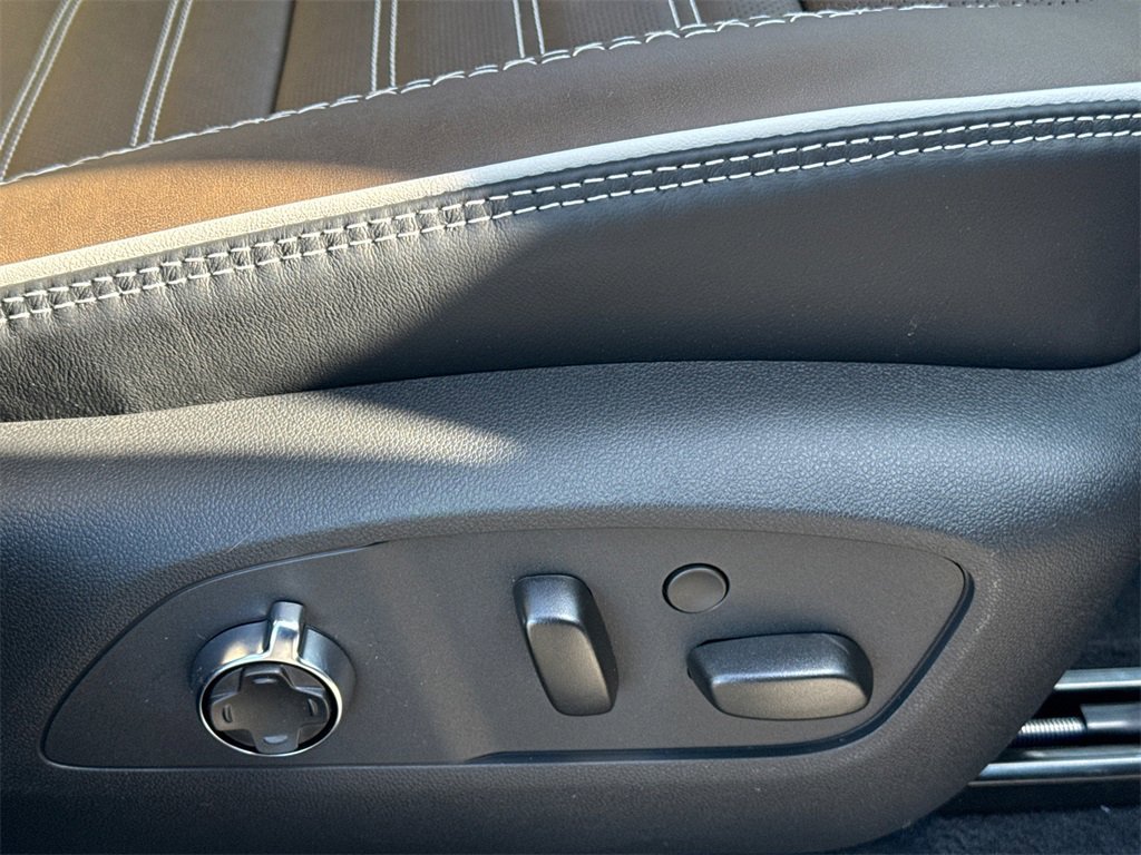 2026 GMC ACADIA - Image 40