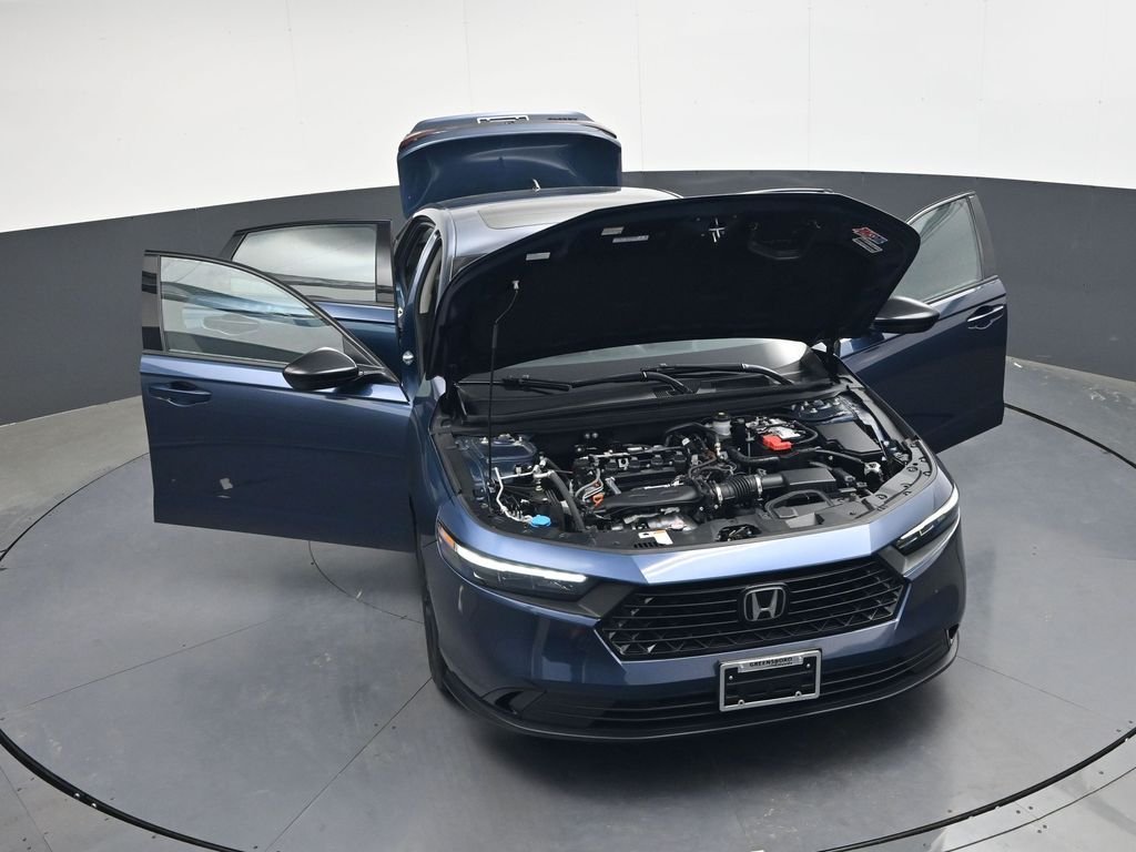 2025 Honda Accord SE - Photo 37