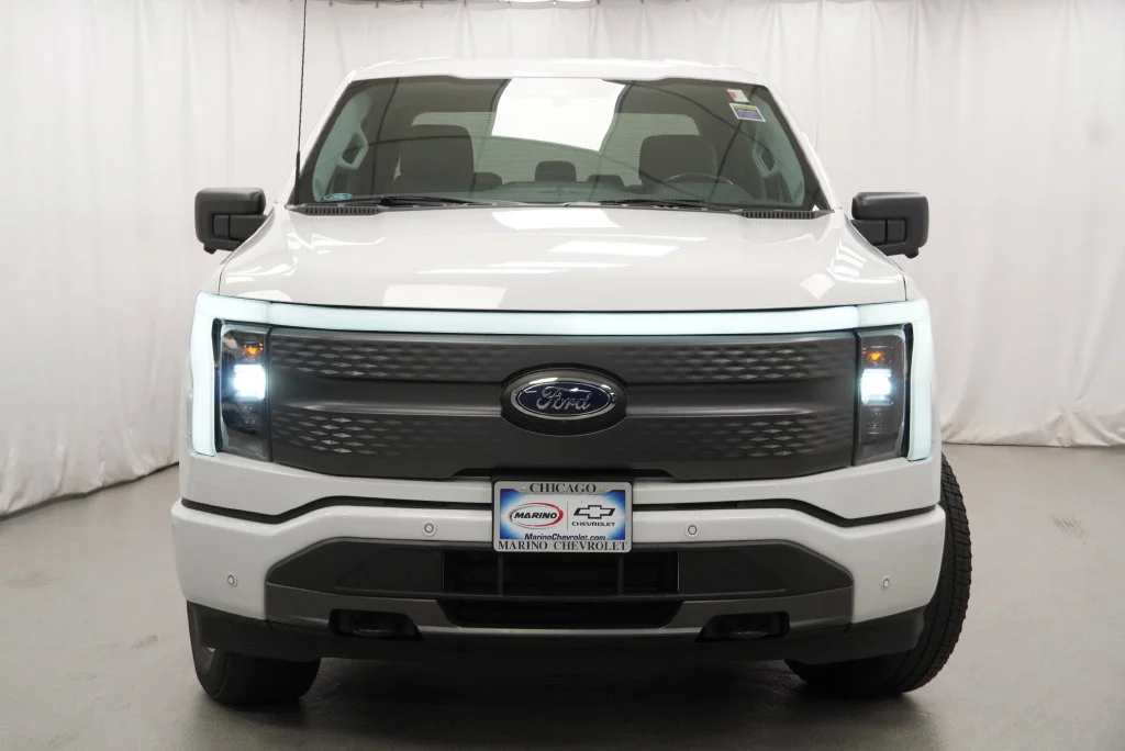 Used 2022 White Ford XLT image 12