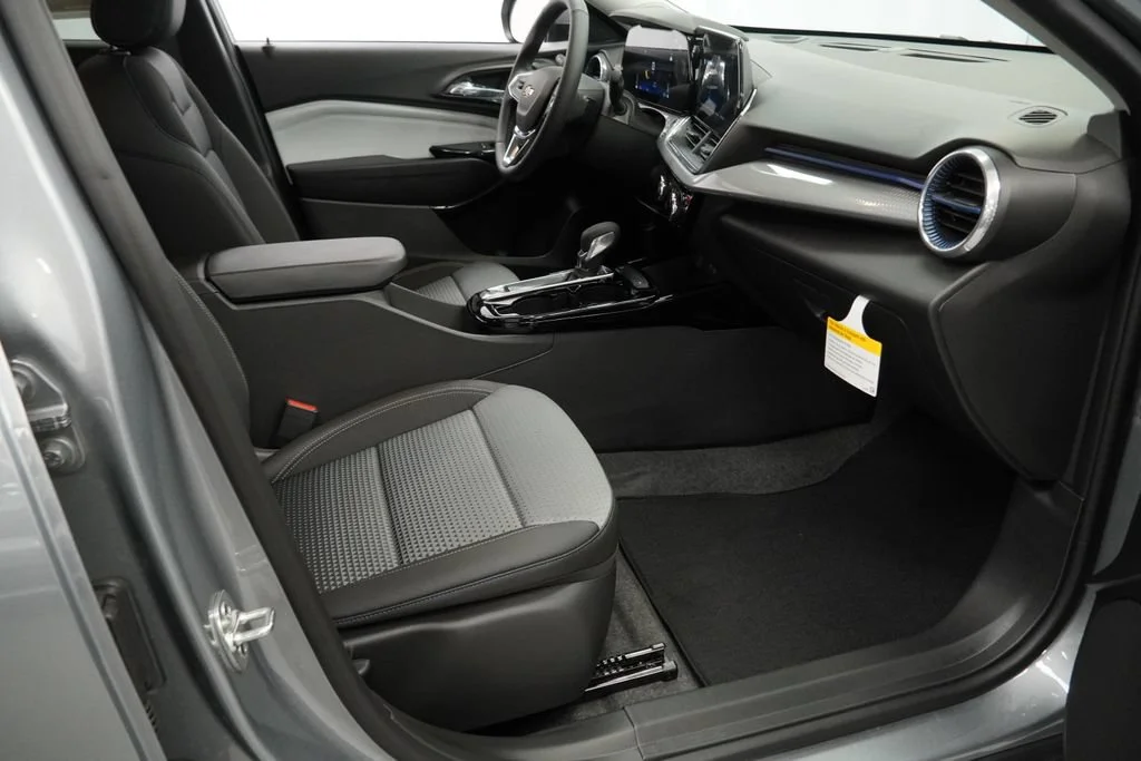 New 2026 Sterling Gray Metallic Chevrolet LT image 28