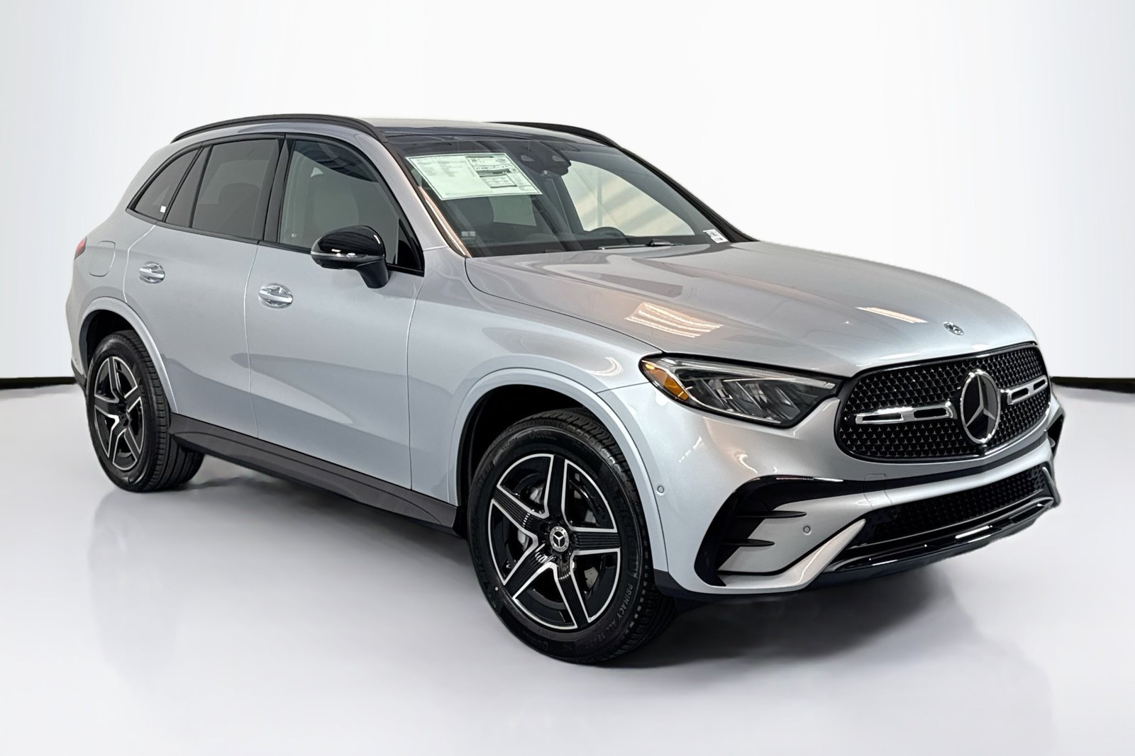 New 2026 Cirrus Silver Metallic Mercedes-Benz GLC 300 image 3