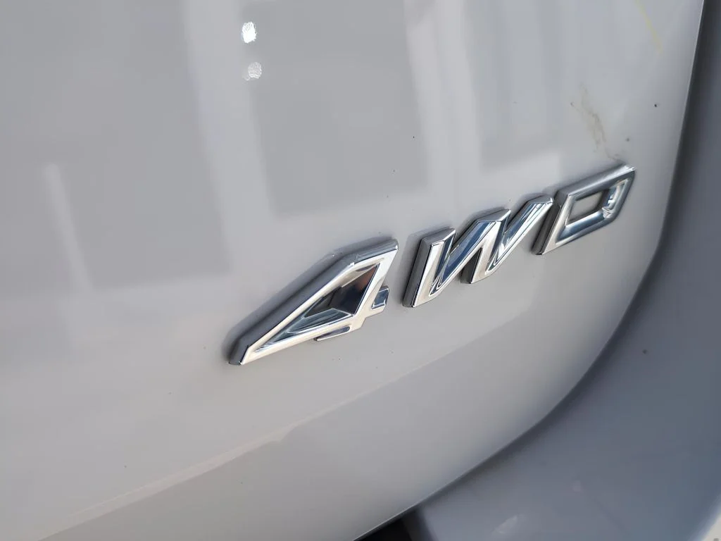 Used 2023 Oxford White Ford XLT image 38