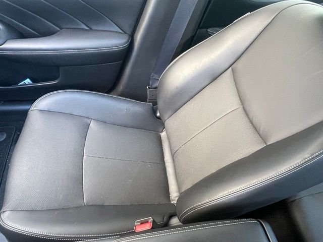 Used 2023 Gray INFINITI LUXE image 16