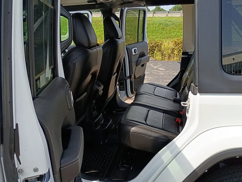 Used 2023 Bright White Clear Coat Jeep Sahara image 13