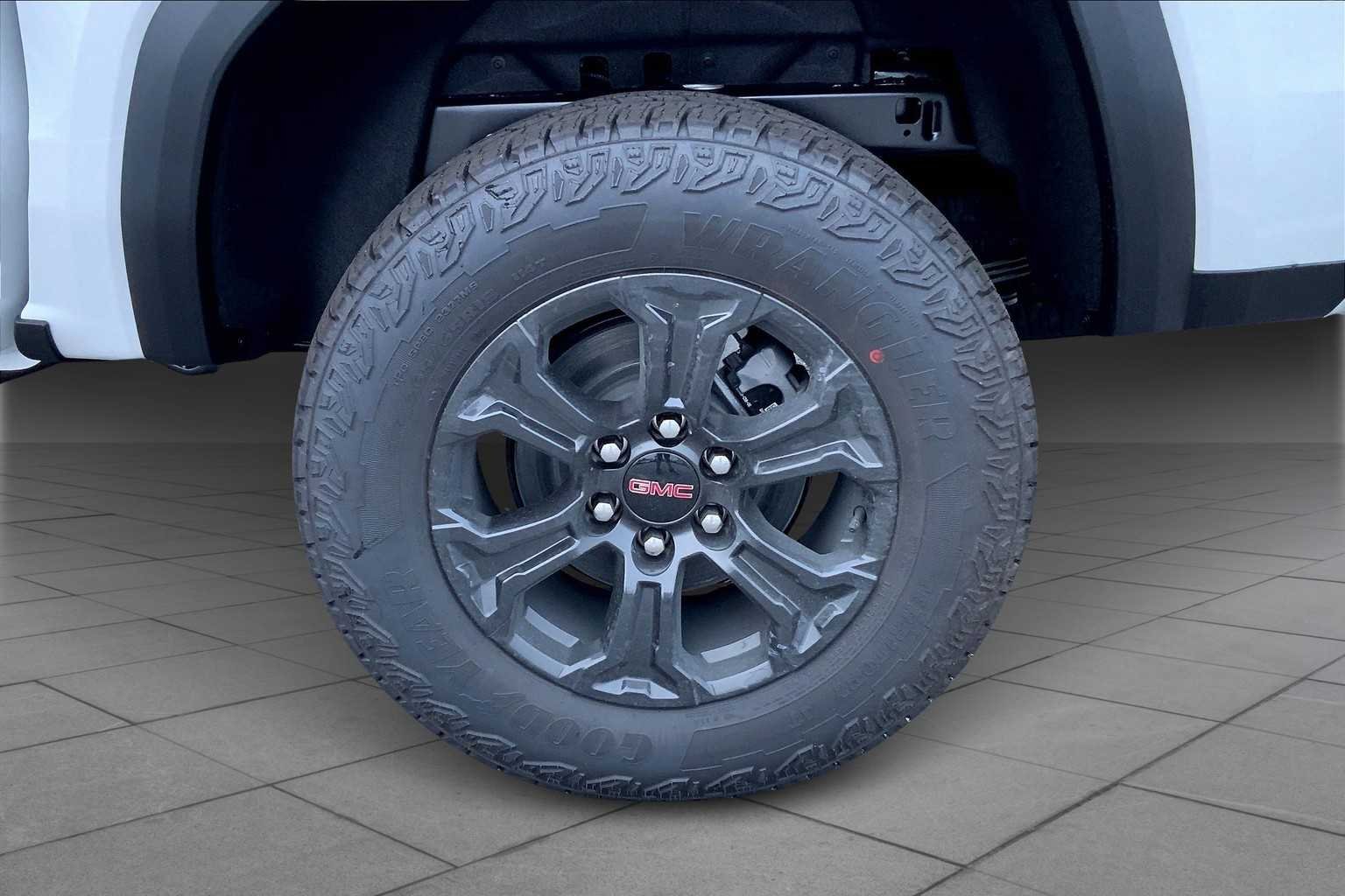 2025 GMC Canyon Elevation - Photo 11