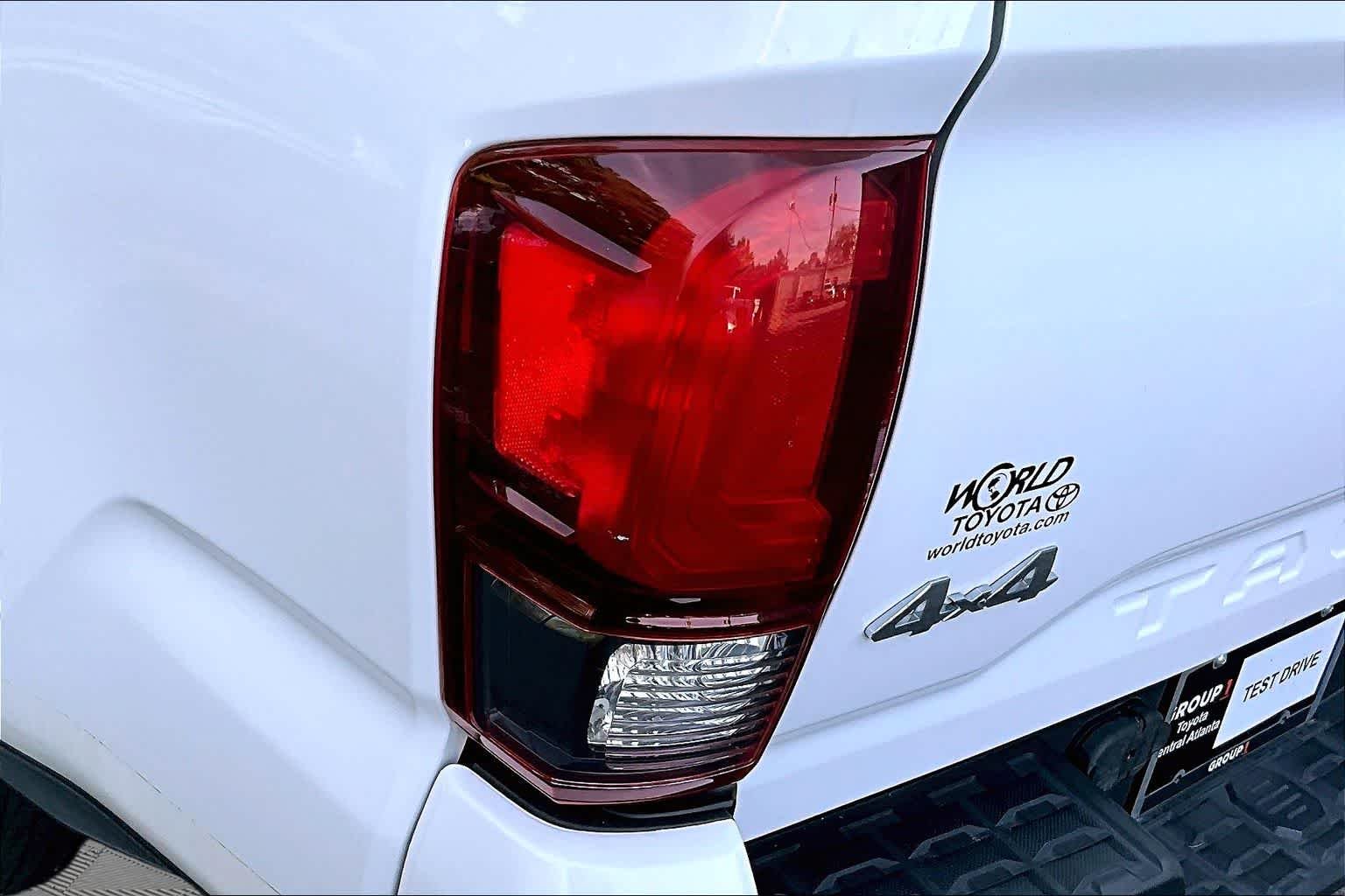 Used 2023 Ice Cap Toyota SR image 27