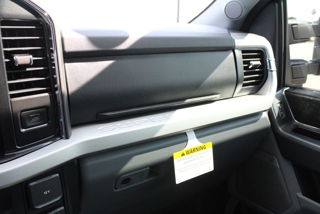 New 2026 Agate Black Metallic Ford XLT image 20