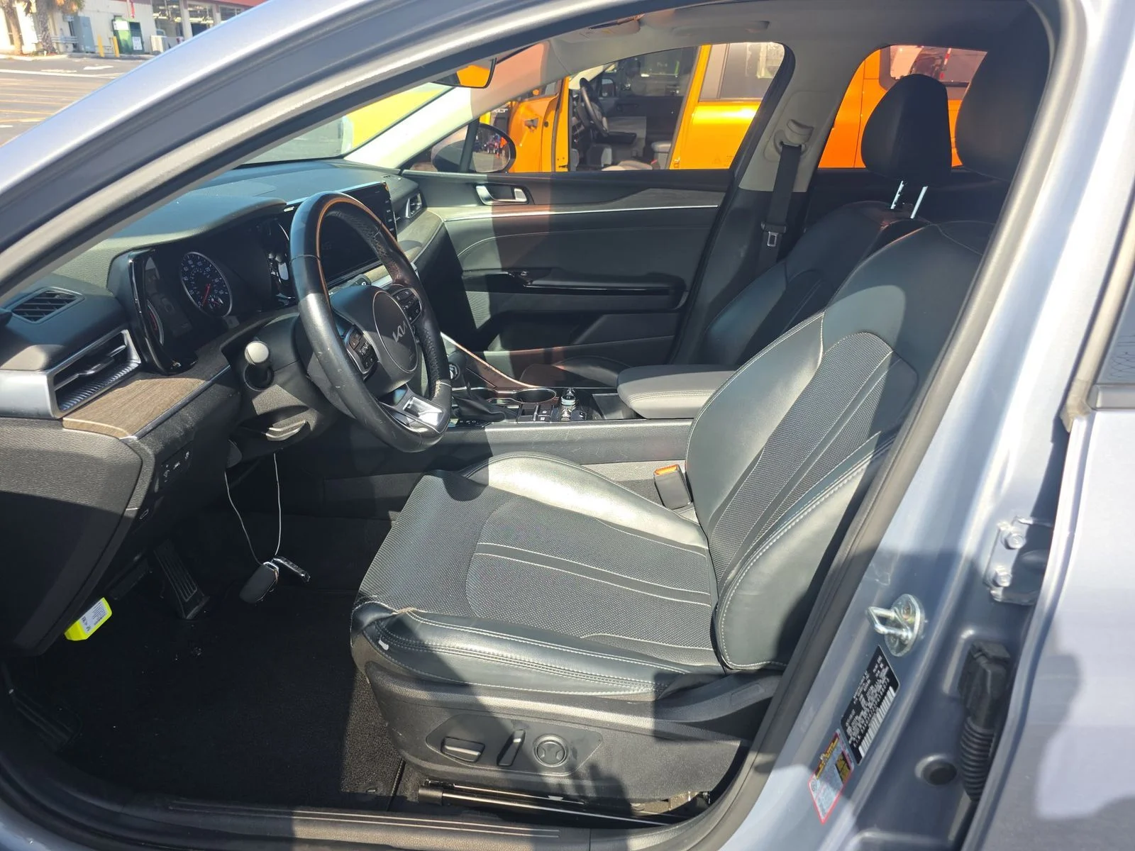 Used 2023 Silver Kia EX image 3