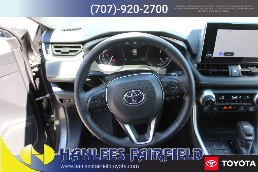 2024 Toyota RAV4 XLE - Photo 16