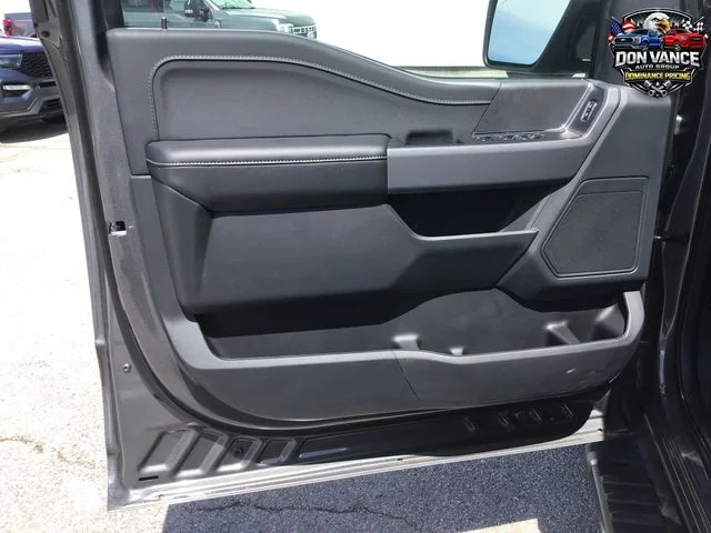 New 2026 Carbonized Gray Metallic Ford XLT image 18
