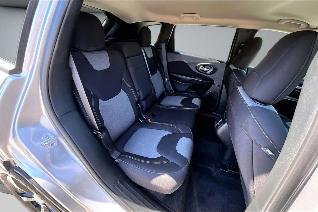 Certified Used 2017 Silver Jeep Sport image 25