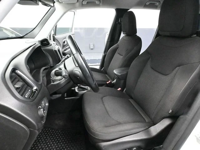 2020 Jeep Renegade Altitude - Photo 24