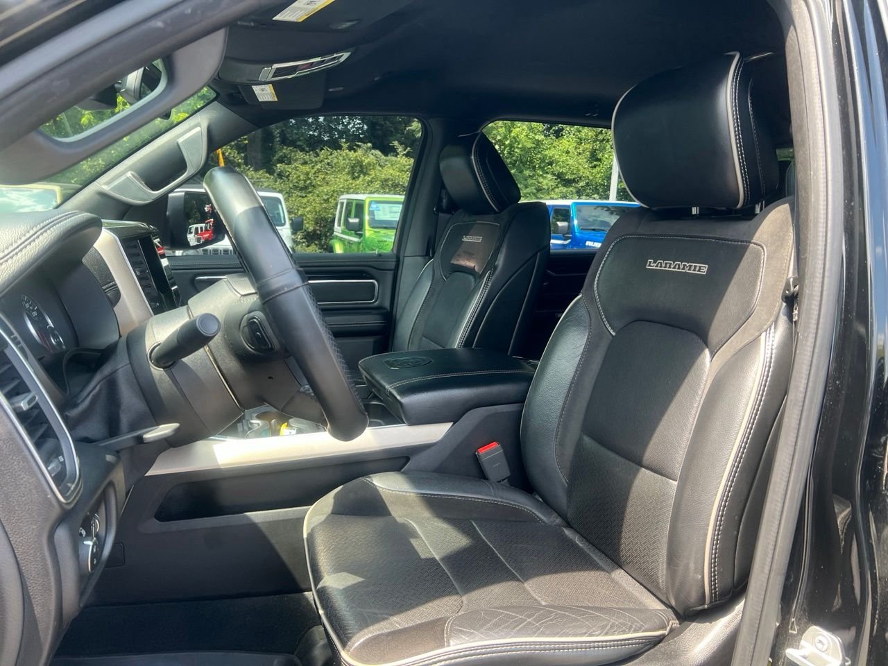 Used 2019 Black Ram Laramie image 16