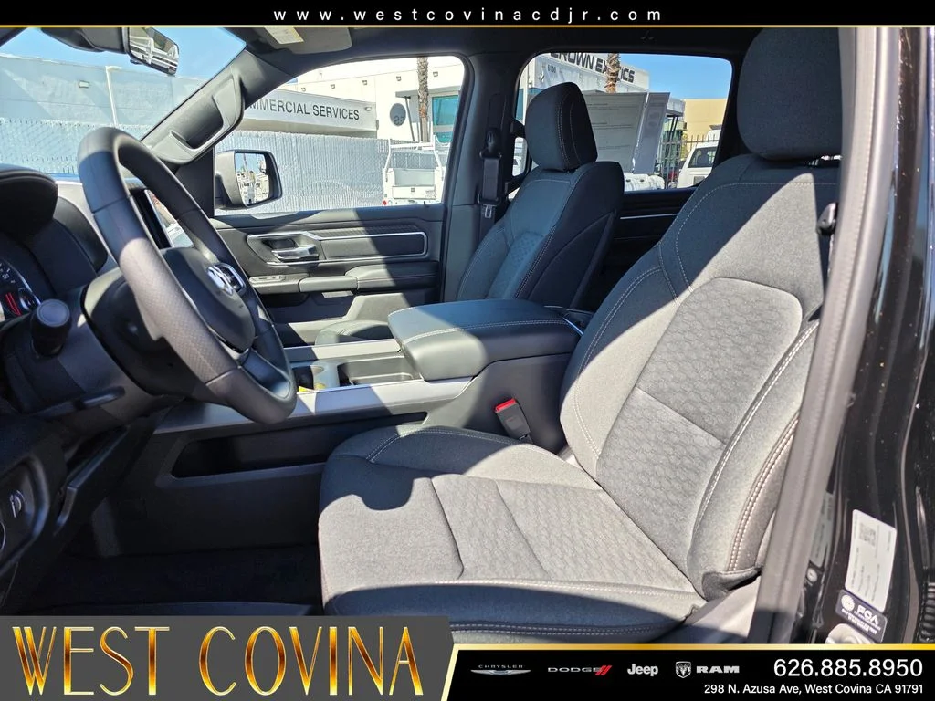 New 2026 Diamond Black Crystal Pearlcoat RAM Big Horn/Lone Star image 12