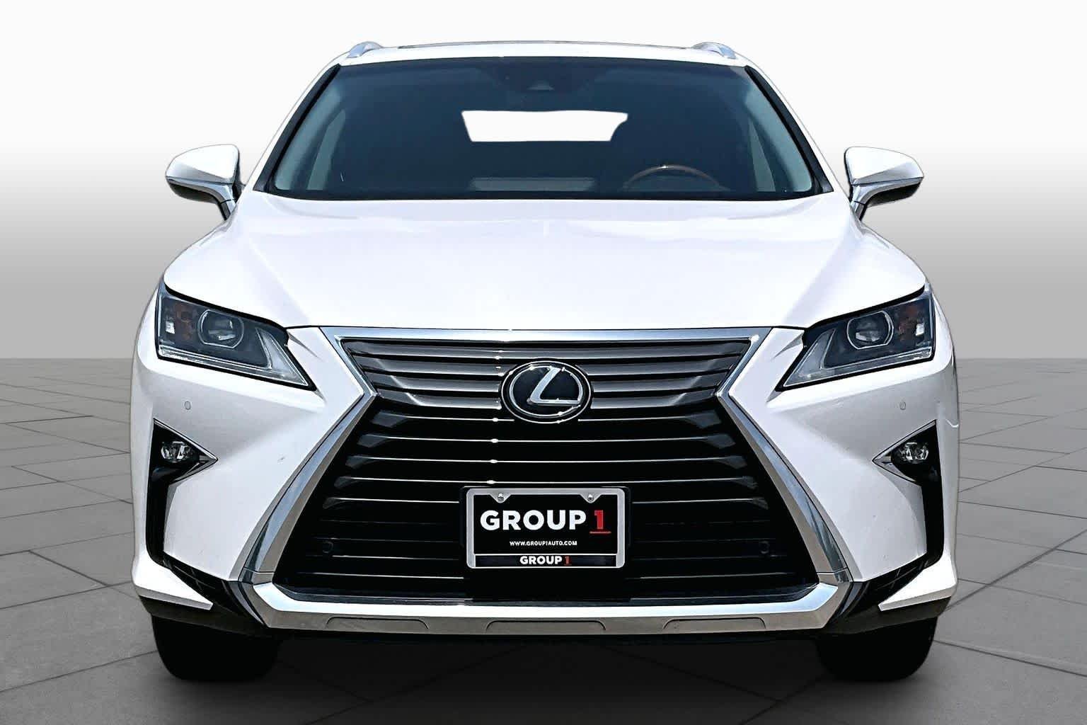 Used 2017 Eminent White Pearl Lexus  image 4