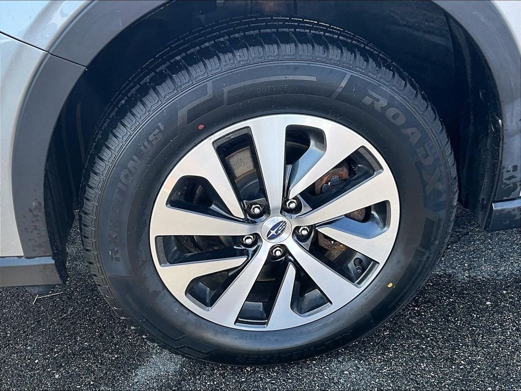 Used 2021 Ice Silver Metallic Subaru Premium image 7