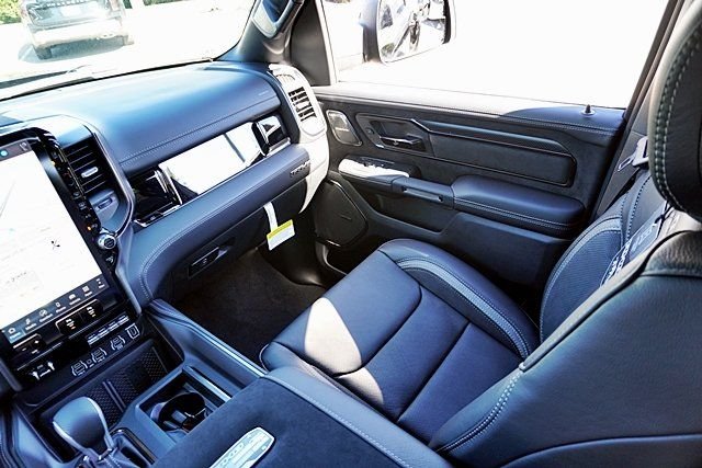 New 2026 Diamond Black Crystal Pearl-Coat Exterior Paint RAM RHO image 31