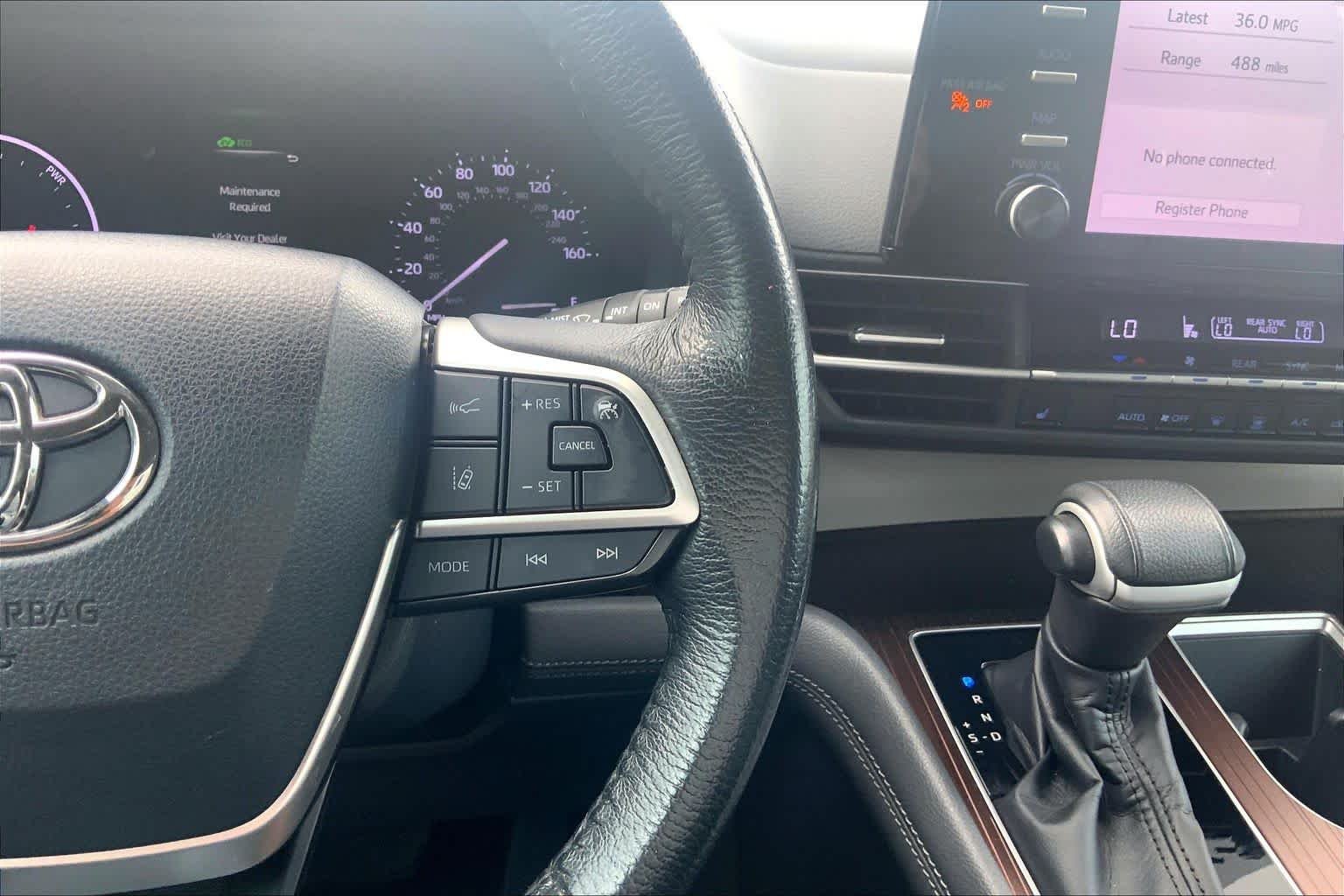 Used 2022 Wind Chill Pearl Toyota XLE image 24