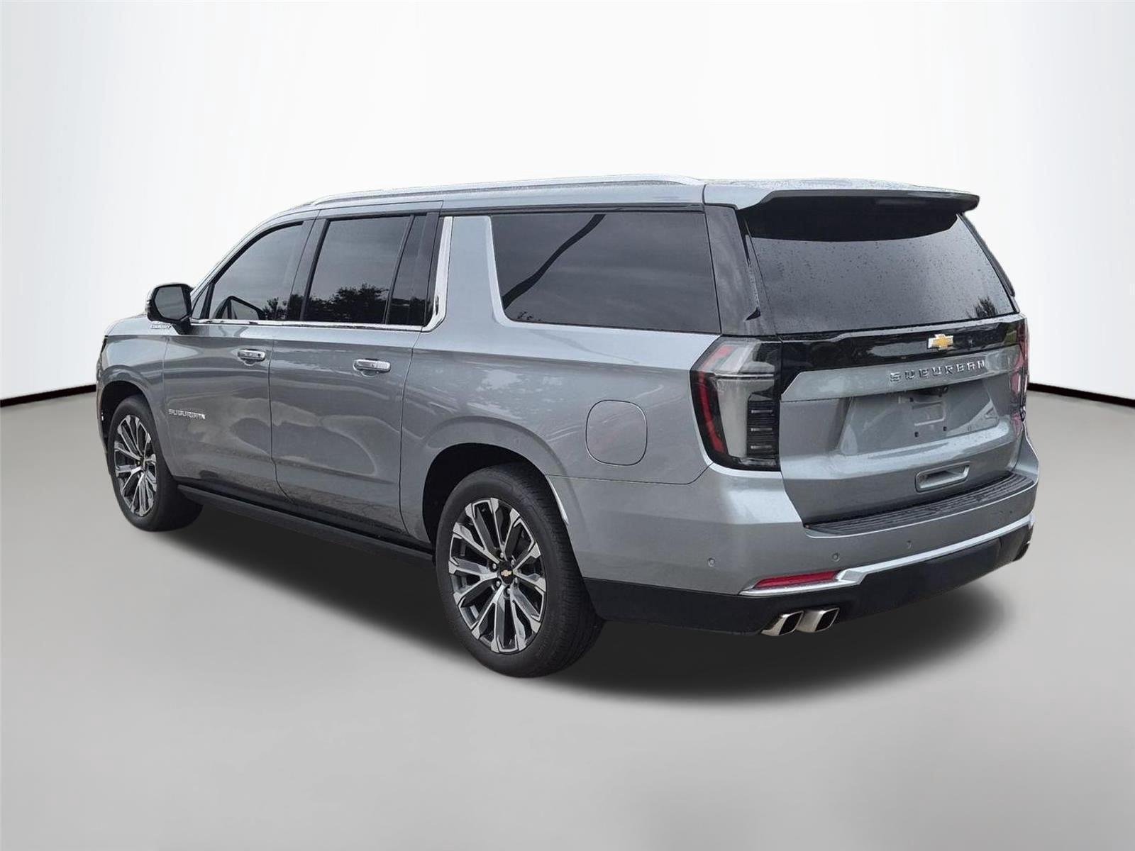 Used 2025 Sterling Gray Metallic Chevrolet High Country image 3