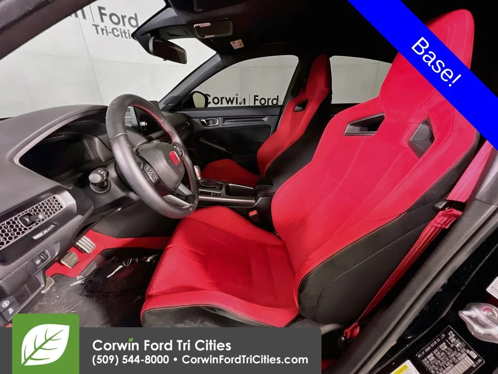 Used 2025 Crystal Black Pearl Honda  image 24
