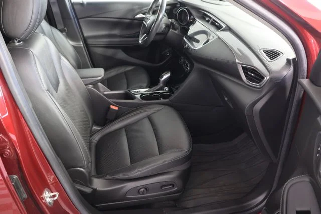 Used 2022 Red Buick Essence image 24