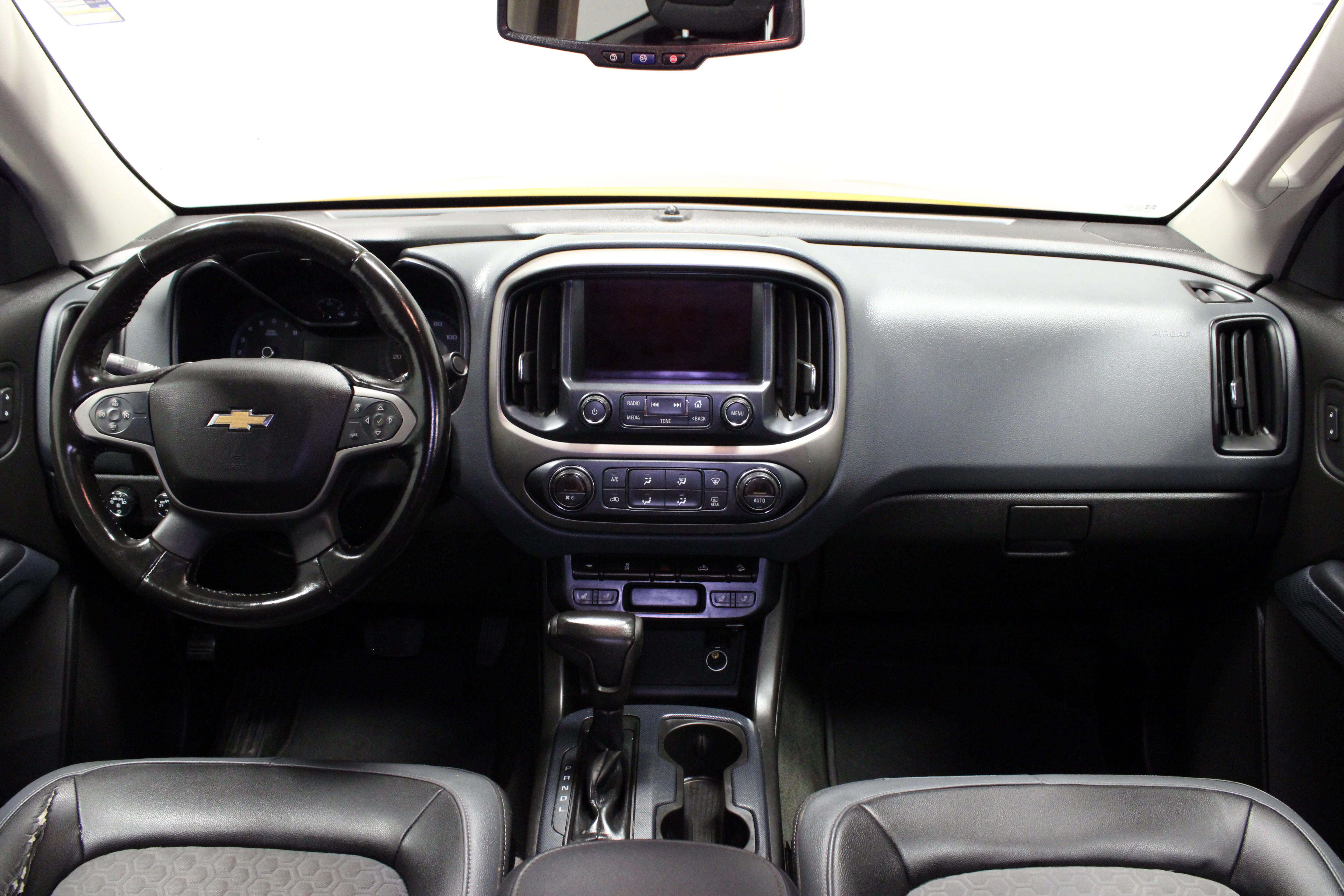 Used 2017 Burning Hot Metallic Chevrolet Z71 image 20