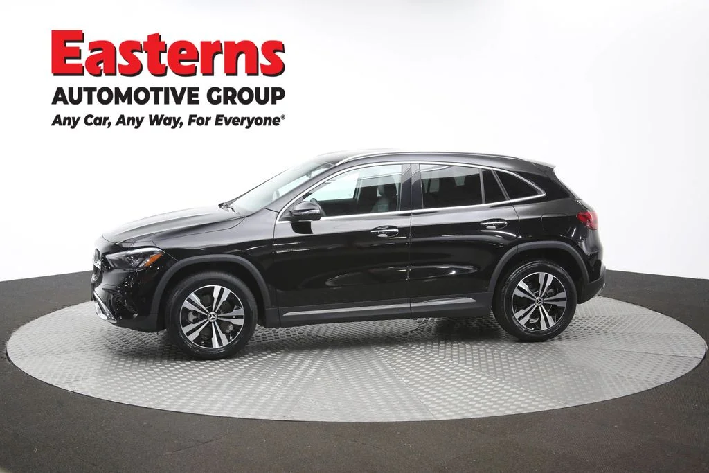 Used 2025 Black Mercedes-Benz GLA 250 image 58