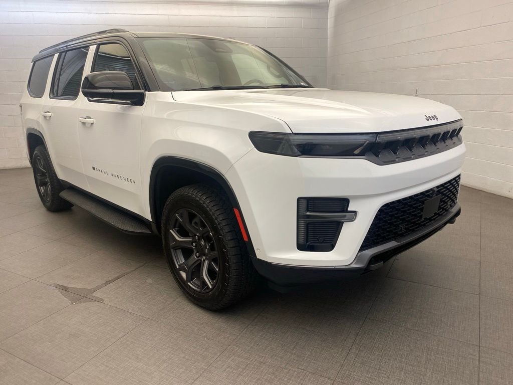 New 2026 Bright White Clear-Coat Exterior Paint Jeep Upland image 2