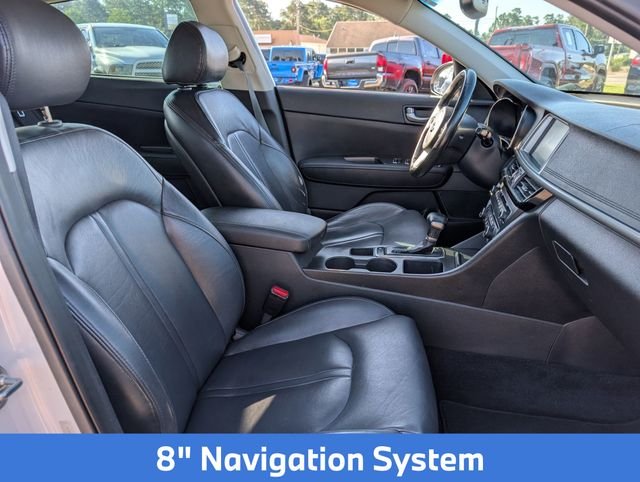 Used 2016 White Kia LX image 28