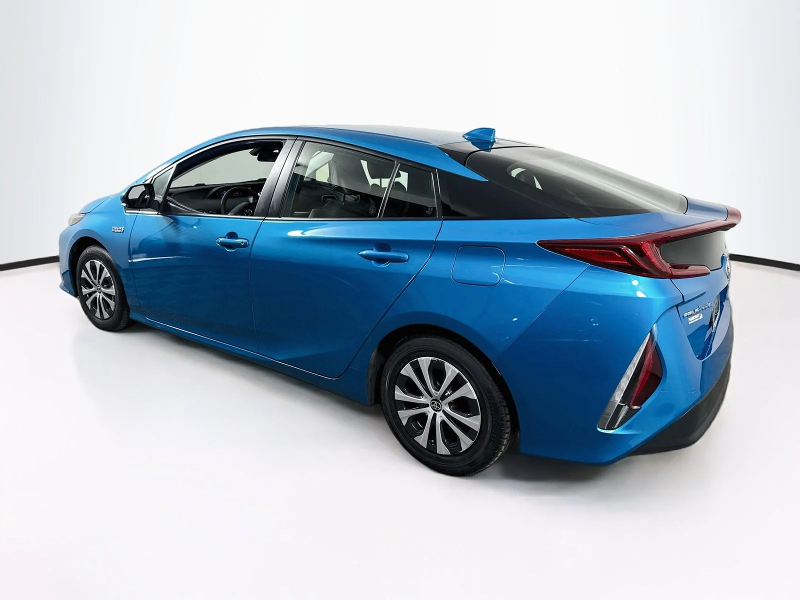 Certified Used 2022 Blue Toyota XLE image 5